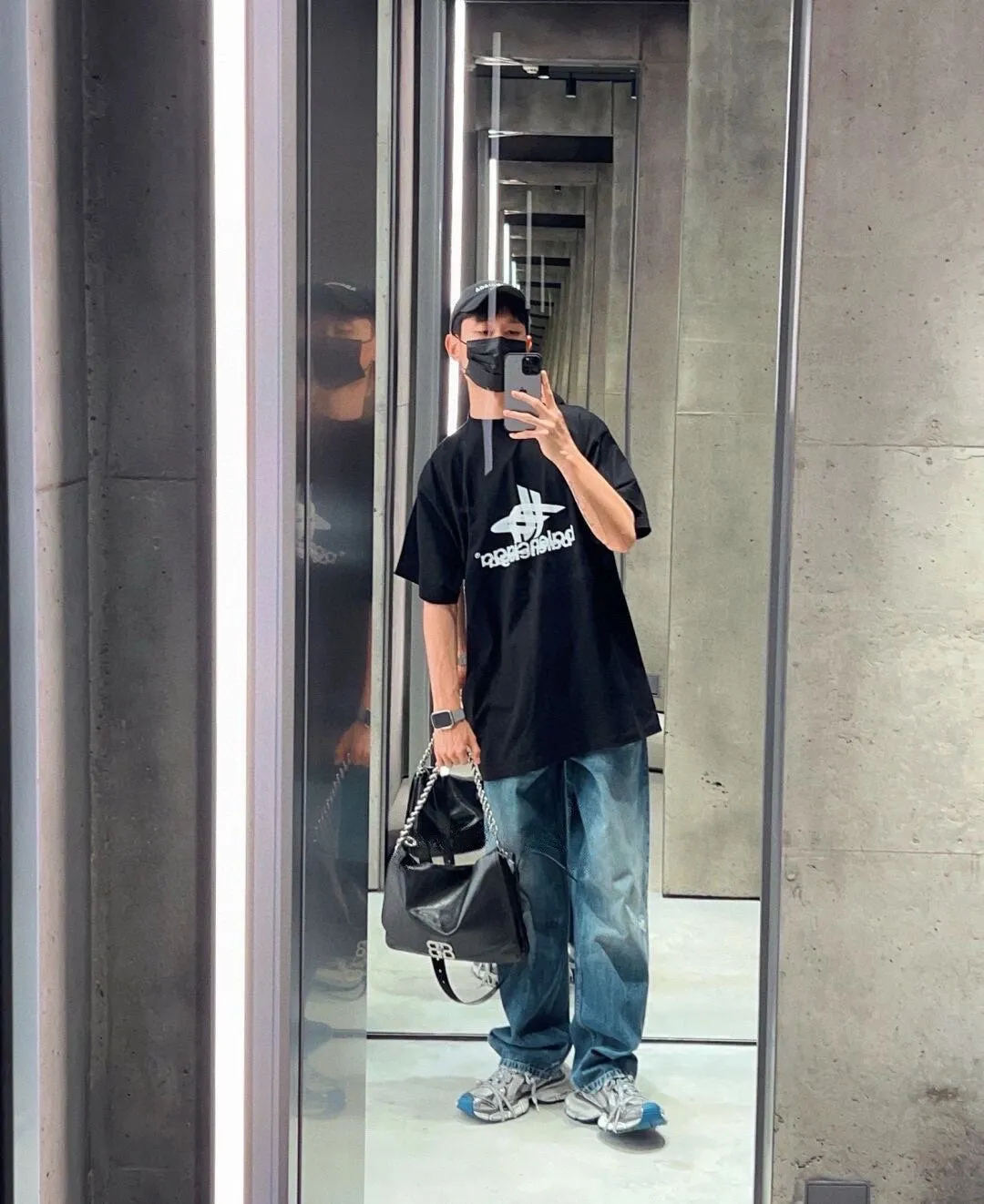 Balenciaga T-Shirt - Overlapping Logo