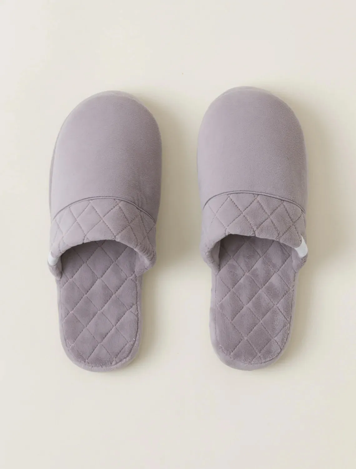 Barefoot Dreams LuxeChic® Slippers in Beach Rock