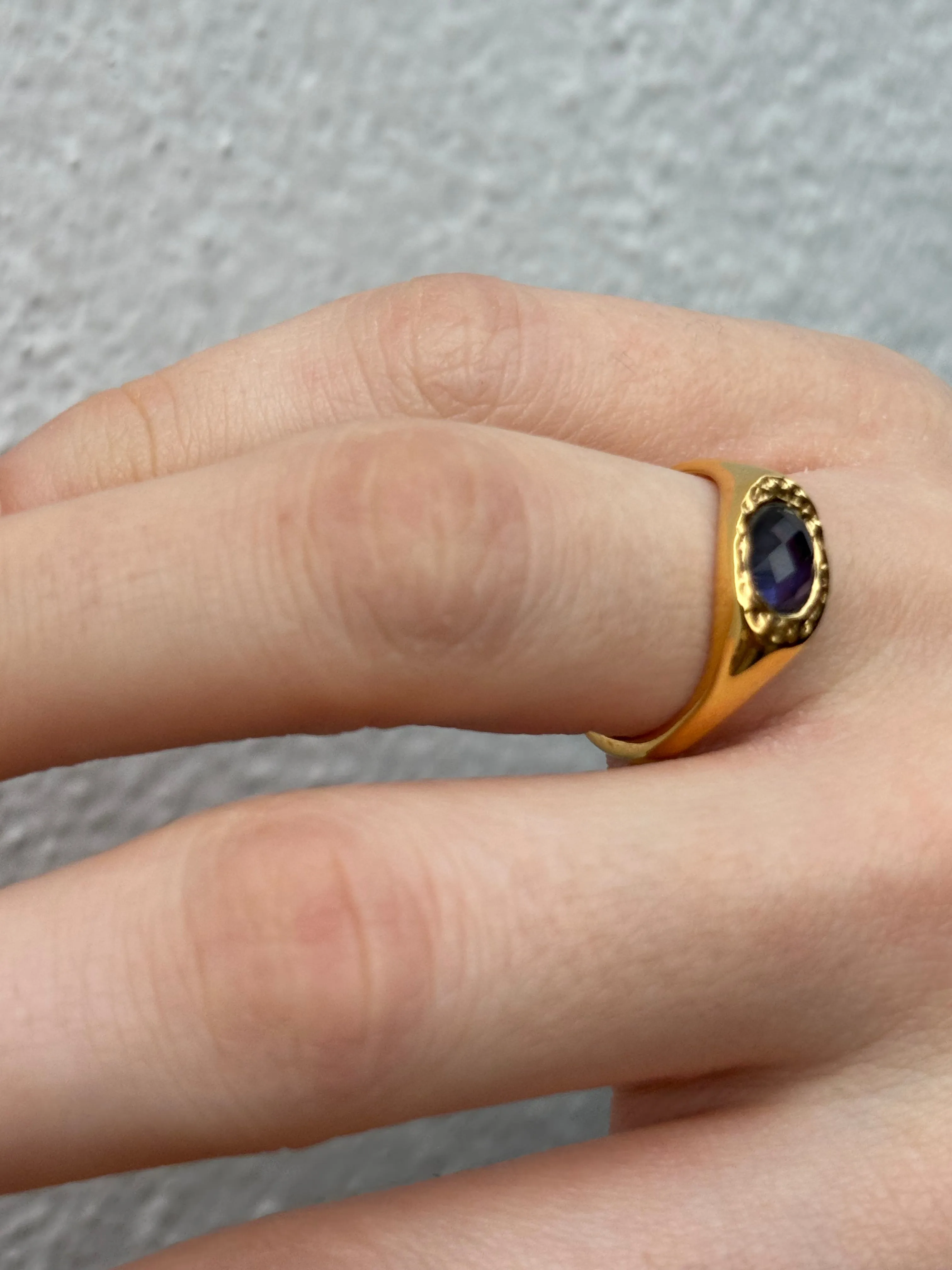 Une A Une Tamara Iolite Ring